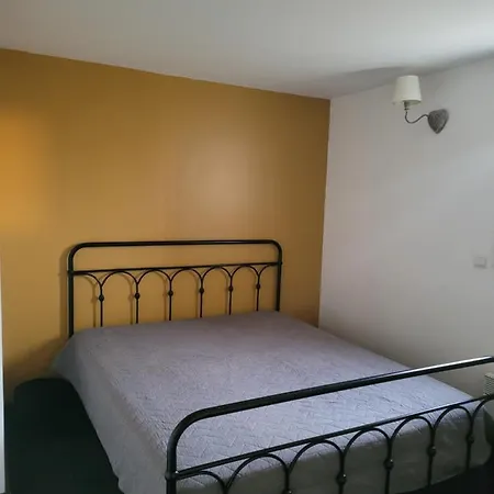 Apartment Avec Exterieur *